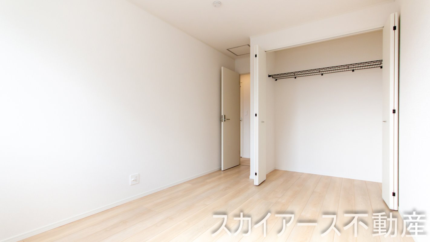 ２階洋室６.５帖①