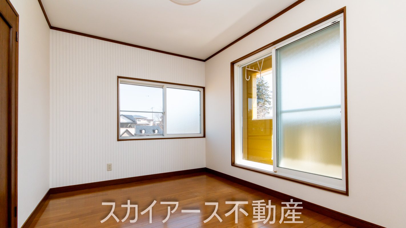 2階　南側洋室6帖